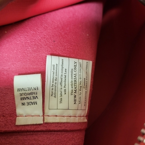 GUESS handbag/cross body bag in Coral color - Picture 12 of 16